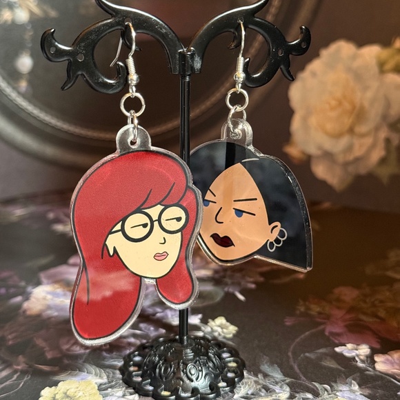 Daria and Jane Earrings, MTV Earrings, Daria, Craftsylvania - Picture 1 of 3